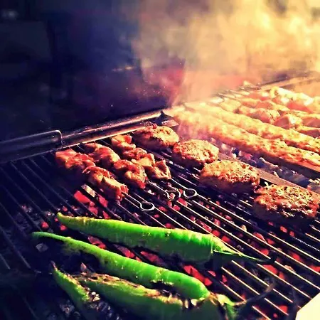 게스트하우스 Hirsch Garni 2*