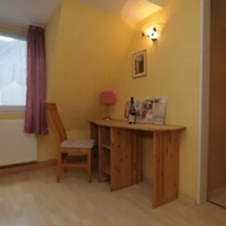 Hirsch Garni 2*